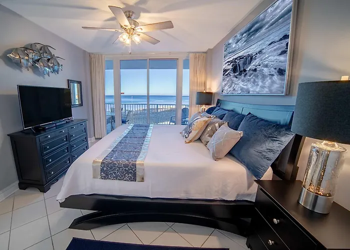 Gulf-front W Gorgeous Views Balcony & Shared Pools Hot Tubs & Gym