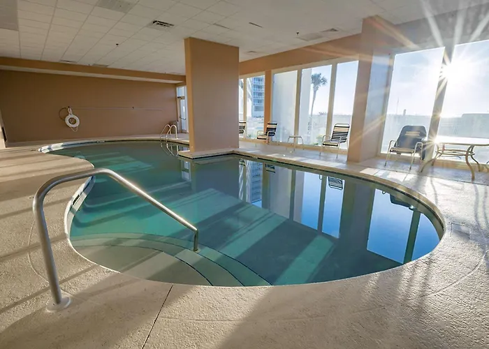 Holiday home Gulf-front W Gorgeous Views Balcony & Shared Pools Hot Tubs & Gym *