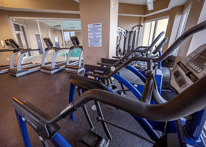 Gulf-front W Gorgeous Views Balcony & Shared Pools Hot Tubs & Gym