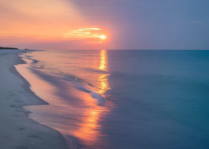 Gulf-front W Gorgeous Views Balcony & Shared Pools Hot Tubs & Gym Holiday home Gulf Shores